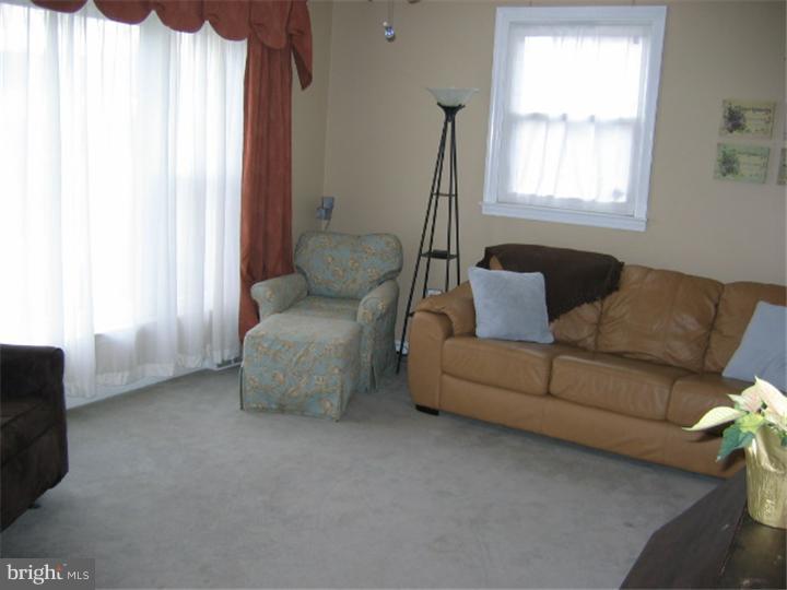 2425 Springview Road East Norriton, PA 19401 - Photo 4 of 21 Living Room