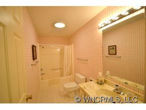 77 Chestnut Street, Unit 201 Tryon, NC 28782 - Photo 21 of 24 Gallery Image 21