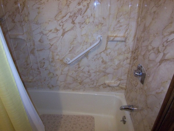 31 Victory Road Lynn, MA 01902 - Photo 14 of 28 Gallery Image 14