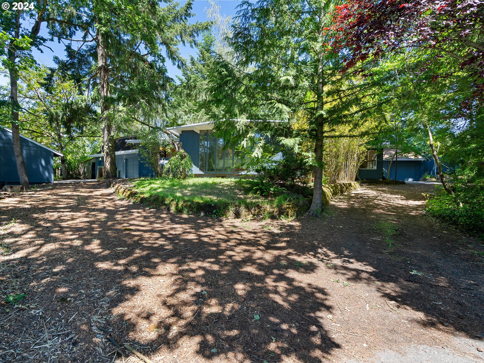 8845 Southwest Oleson Road Portland, OR 97223 - Photo 32 of 48 Gallery Image 32