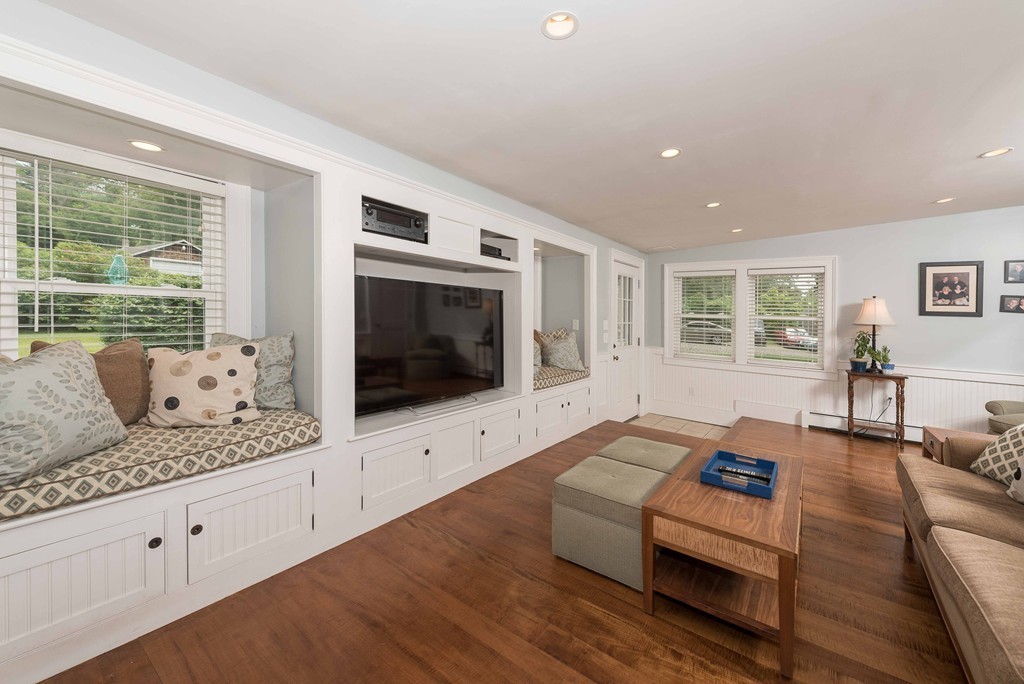 26 Forge Road Freetown, MA 02702 - Photo 3 of 21 Gallery Image 3
