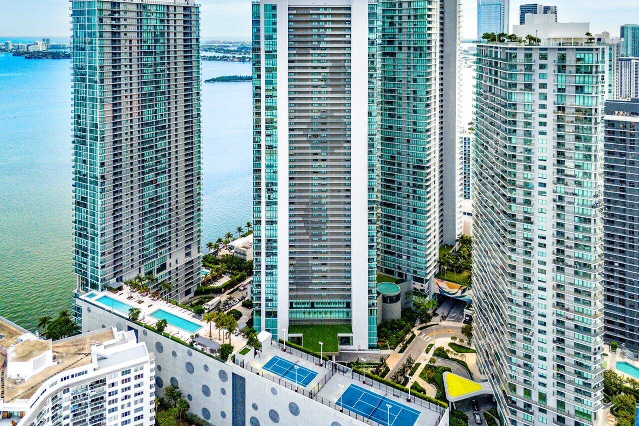 650 Northeast 32nd Street, Unit 1508 Miami, FL 33137 - Photo 25 of 37 a view of a balcony with chairs