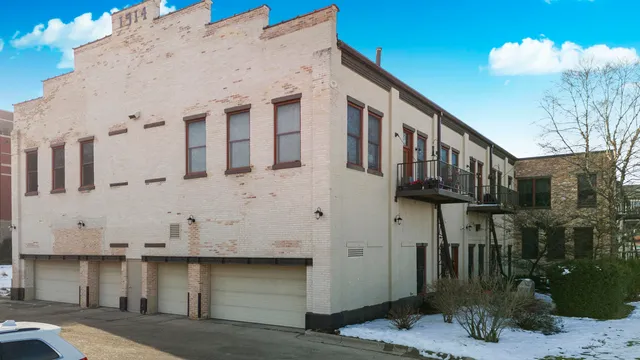 $615,000 | 7777 Elmwood Avenue, Unit 210, Middleton, WI 53562