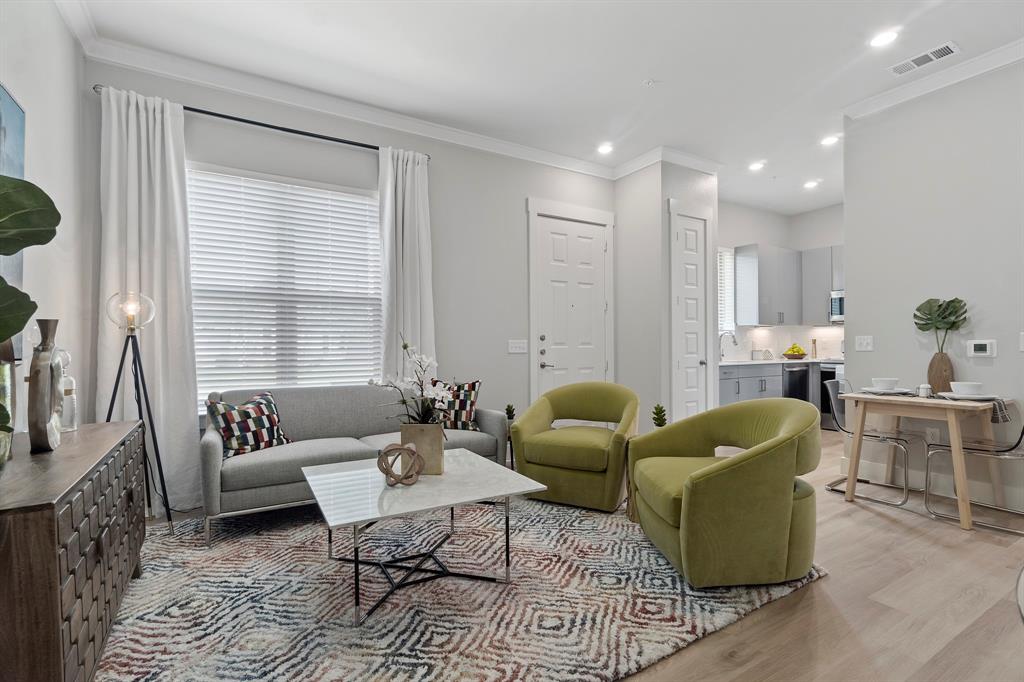 8504 Urban McKinney, TX 75071 - Photo 3 of 16