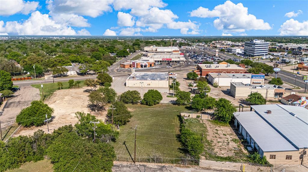 720 North New Road Waco, TX 76710 - Photo 28 of 39 a view of a city