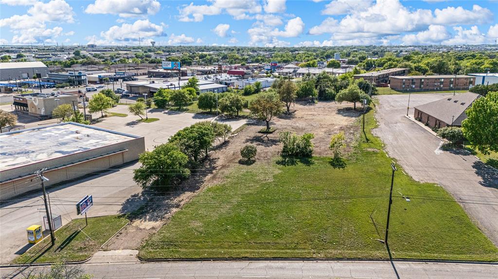 720 North New Road Waco, TX 76710 - Photo 7 of 39 a view of a city