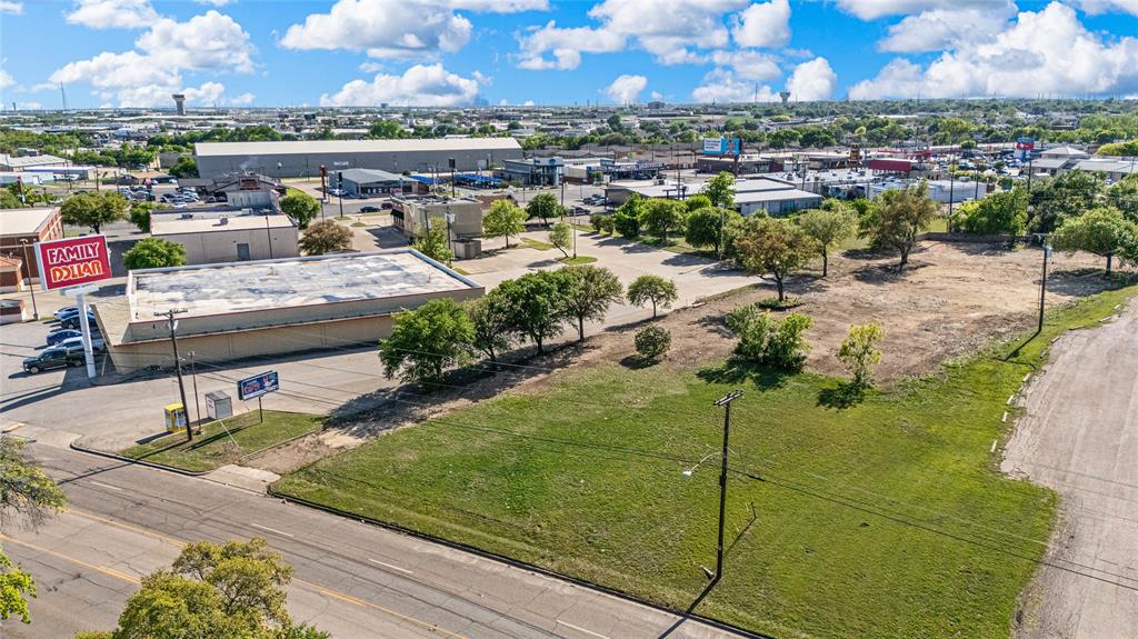 720 North New Road Waco, TX 76710 - Photo 8 of 39 a view of a city
