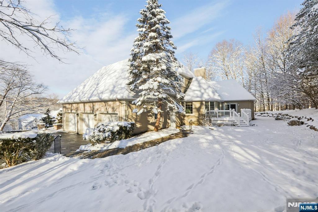 84 Walsh Drive Mahwah, NJ 07430 - Photo 42 of 50