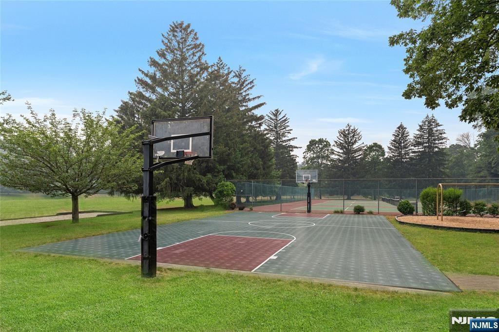 84 Walsh Drive Mahwah, NJ 07430 - Photo 45 of 50