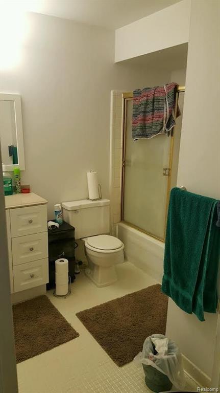 4925 10 10 Mile Road, Unit 47 Warren, MI 48091 - Photo 3 of 7