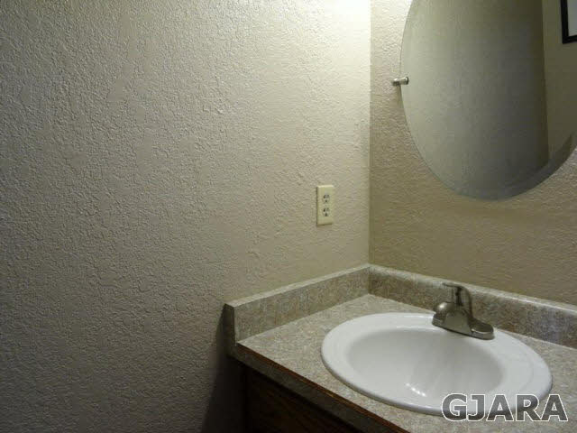 631 1/2 Oxbow Road Grand Junction, CO 81504 - Photo 8 of 9 Gallery Image 8