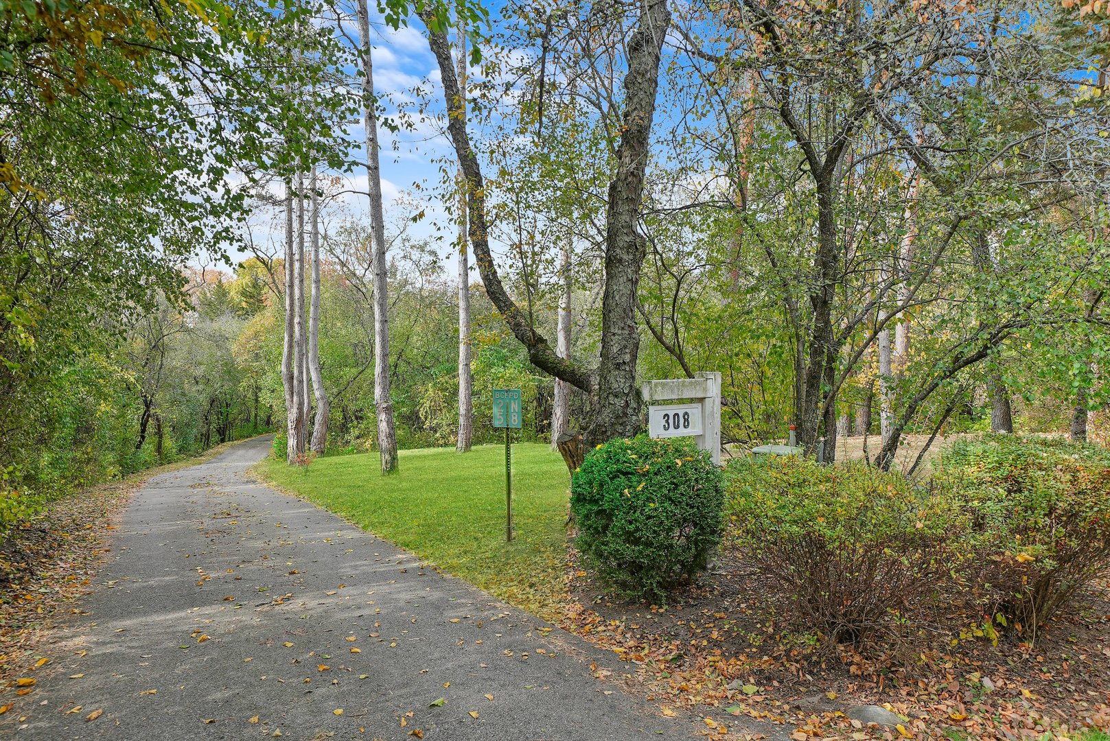 308 Ridge Road Barrington Hills, IL 60010 - Photo 4 of 69 Gallery Image 4