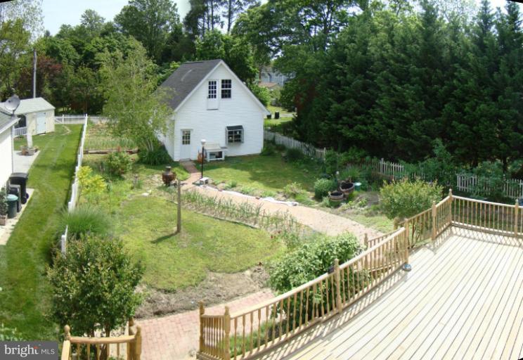 106 Central Avenue Ridgely, MD 21660 - Photo 17 of 30 View of Gardens to Garage