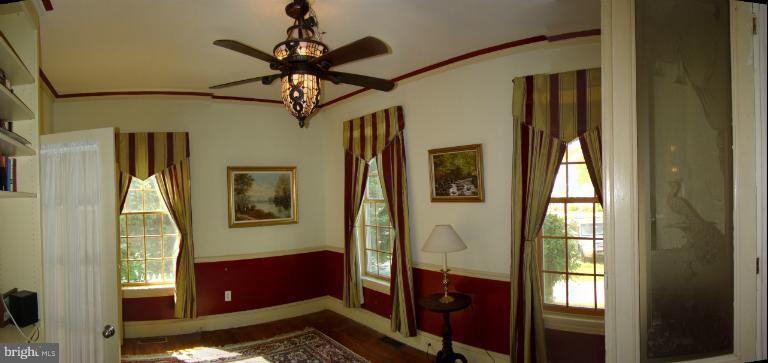 106 Central Avenue Ridgely, MD 21660 - Photo 19 of 30 Library