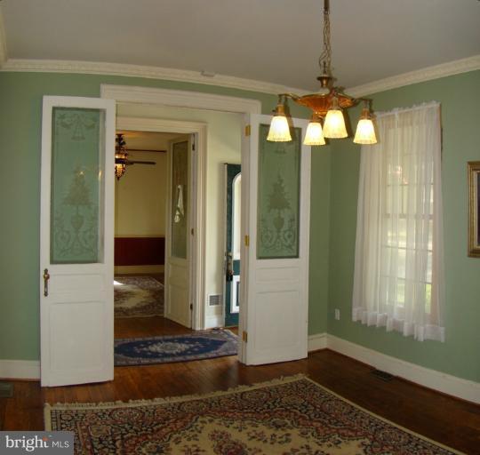 106 Central Avenue Ridgely, MD 21660 - Photo 9 of 30 The Parlor
