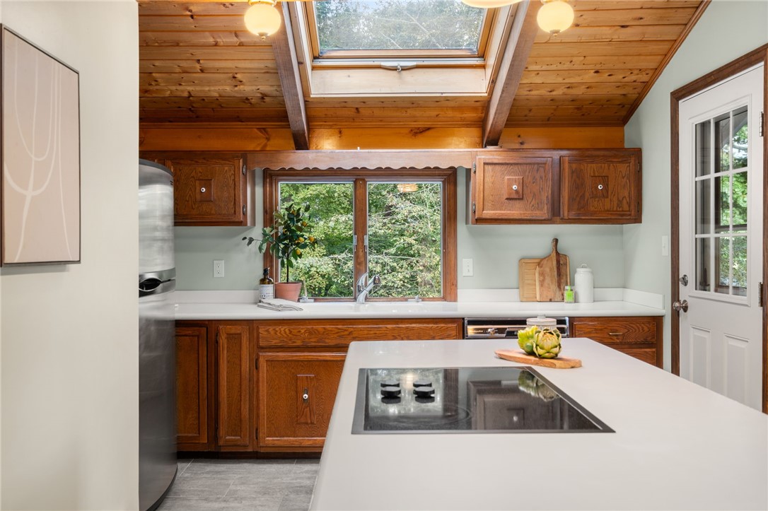 40 Penny Pond Road Tiverton, RI 02878 - Photo 13 of 41