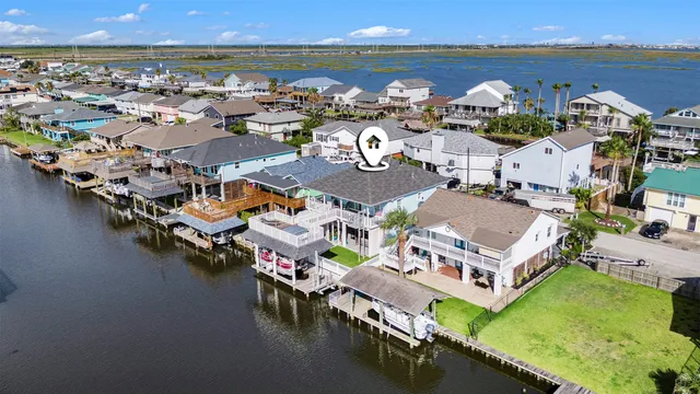 $675,000 | 1171 Sailfish Street, Bayou Vista, TX 77563