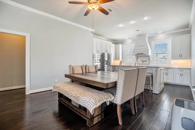 $675,000 | 1171 Sailfish Street, Bayou Vista, TX 77563