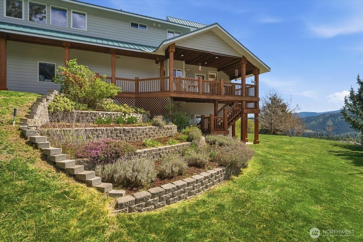 2612 Halvorson Canyon Road Wenatchee, WA 98801 - Photo 32 of 39
