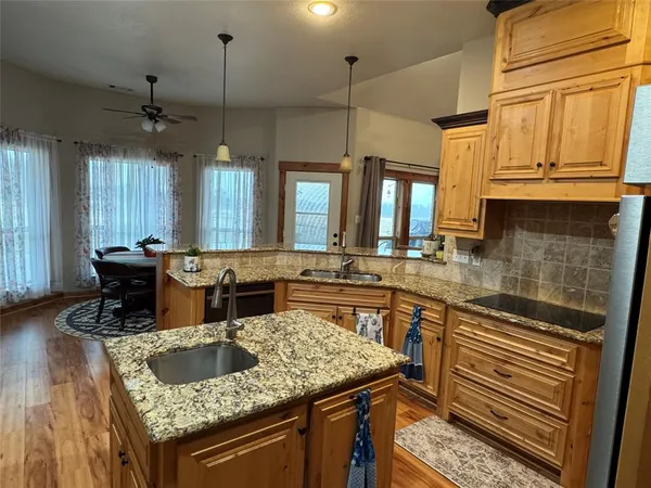 $980,000 | 226 Hcr 3321, Hubbard, TX 76648