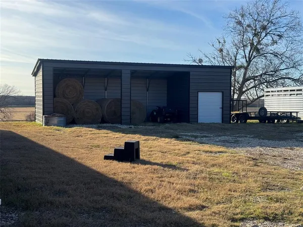 $980,000 | 226 Hcr 3321, Hubbard, TX 76648
