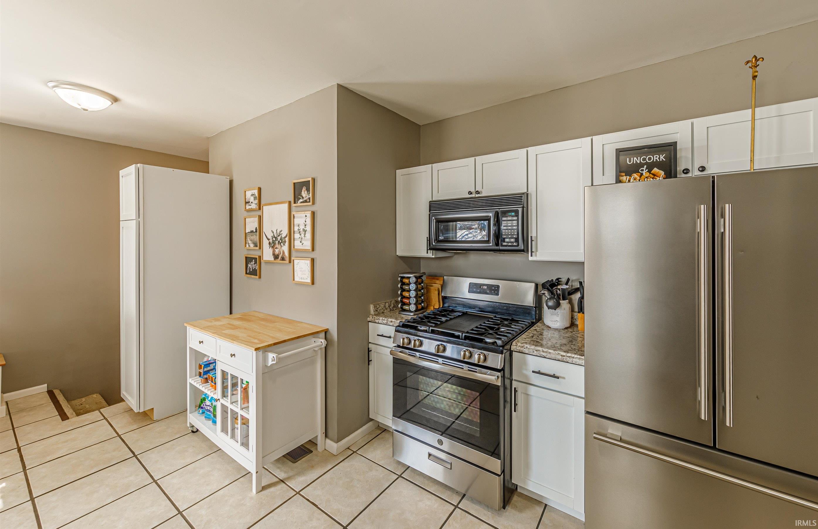2572 Stringtown Road Evansville, IN 47711 - Photo 18 of 33 Gallery Image 18