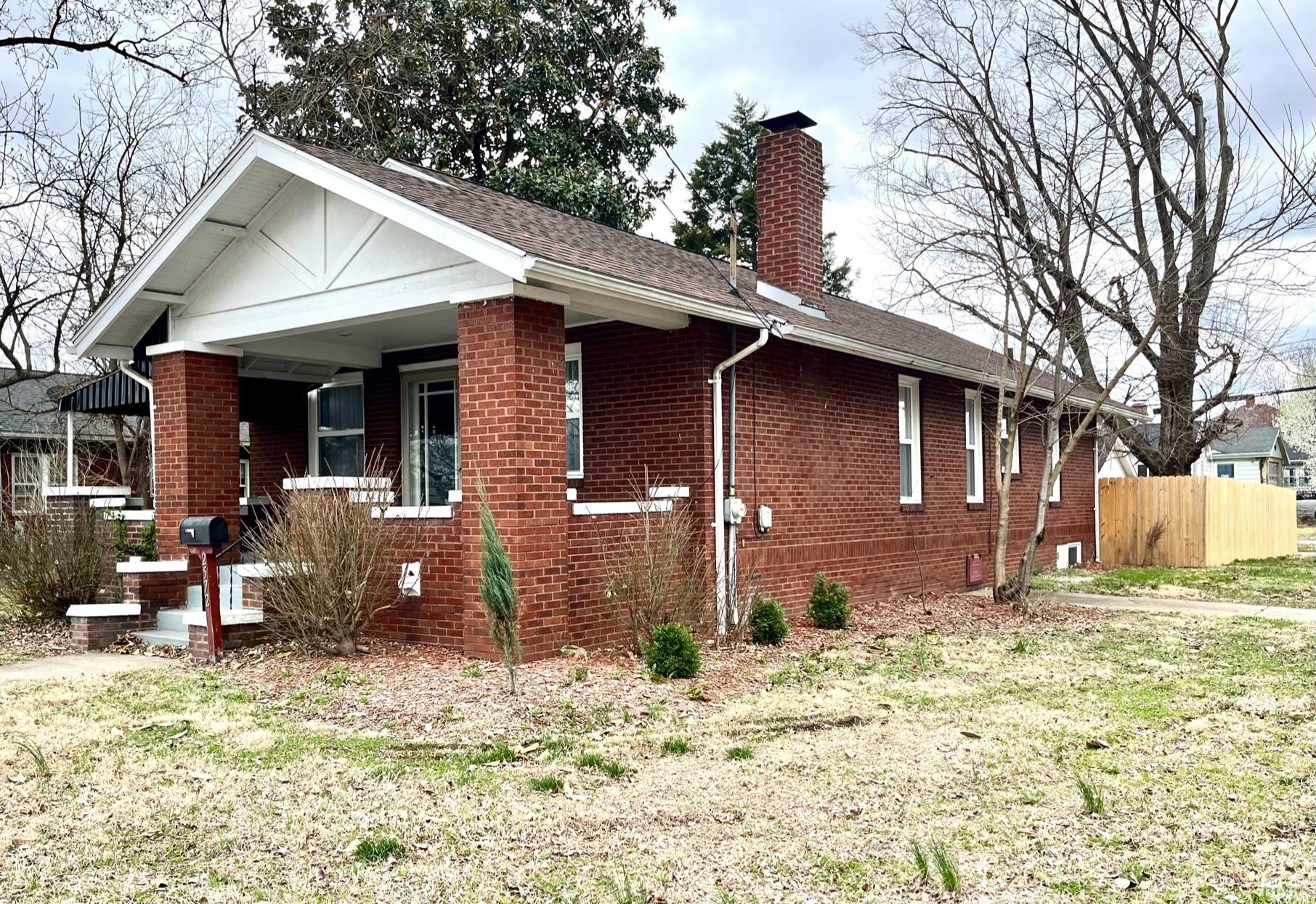 2572 Stringtown Road Evansville, IN 47711 - Photo 2 of 33 Gallery Image 2