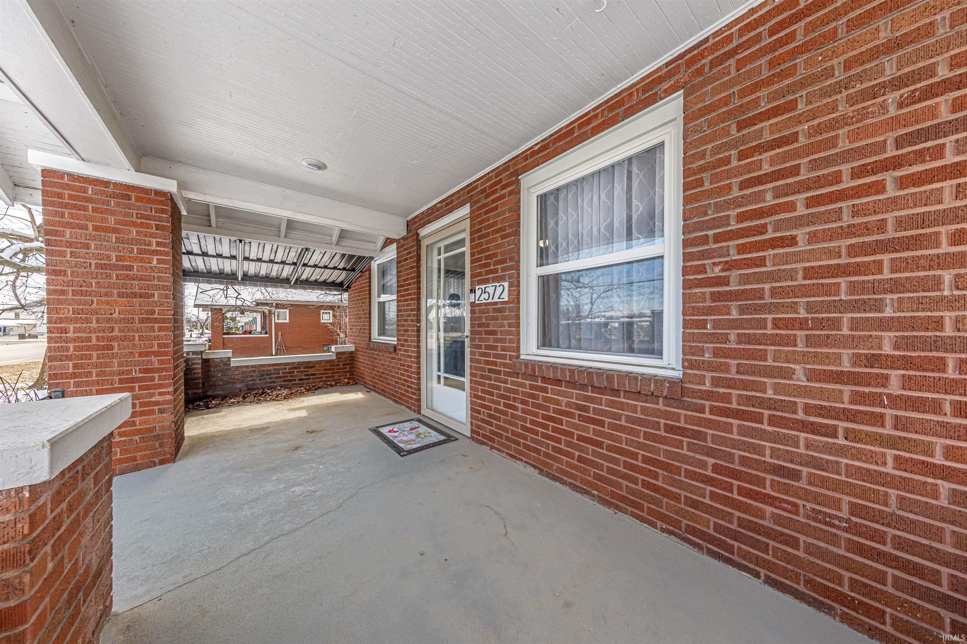 2572 Stringtown Road Evansville, IN 47711 - Photo 8 of 33 Gallery Image 8