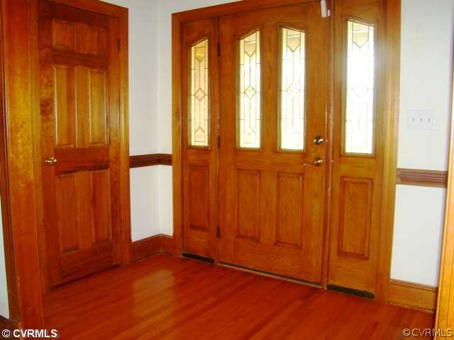 12252 East Quaker Road Disputanta, VA 23842 - Photo 3 of 16 Foyer