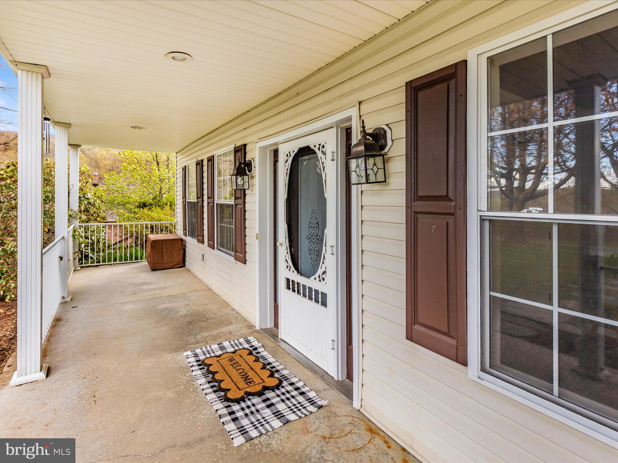 17128 Bentzel Road Sabillasville, MD 21780 - Photo 42 of 51 Full covered Porch