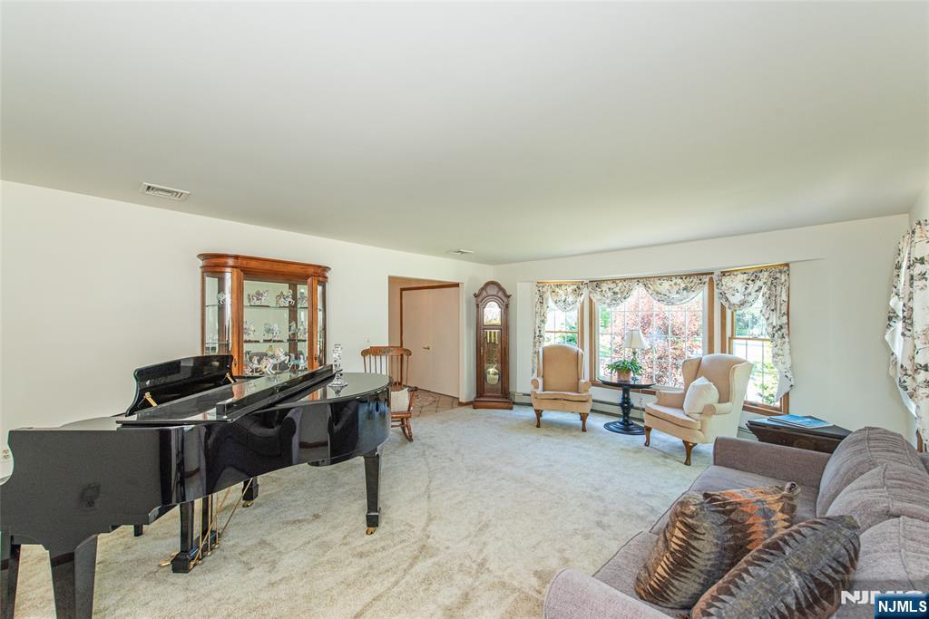 2 Baron Road West Milford, NJ 07480 - Photo 13 of 47