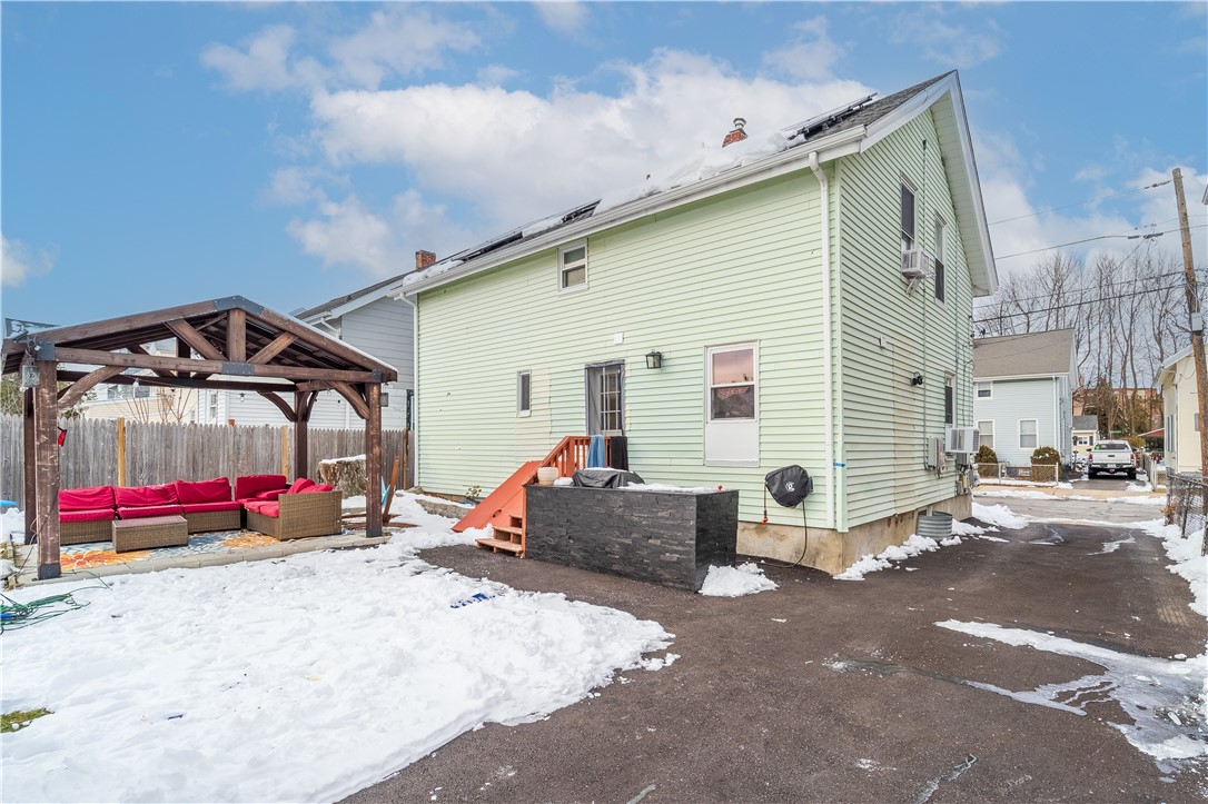 17 Beecher Street Pawtucket, RI 02860 - Photo 16 of 24