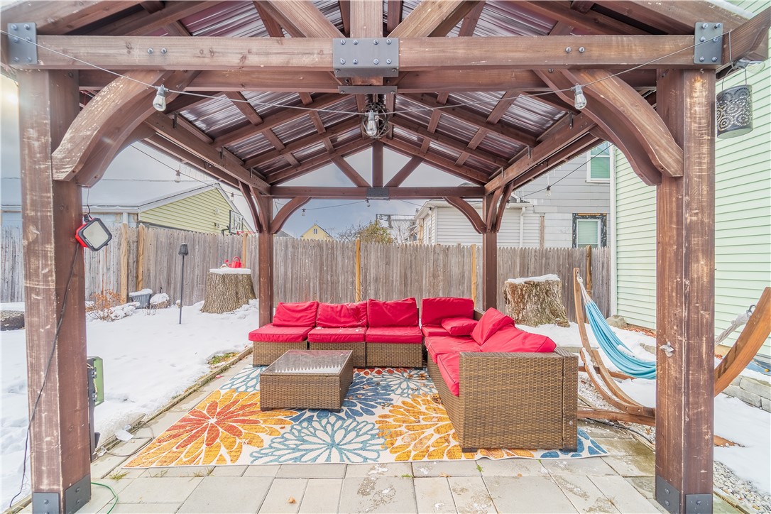 17 Beecher Street Pawtucket, RI 02860 - Photo 19 of 24