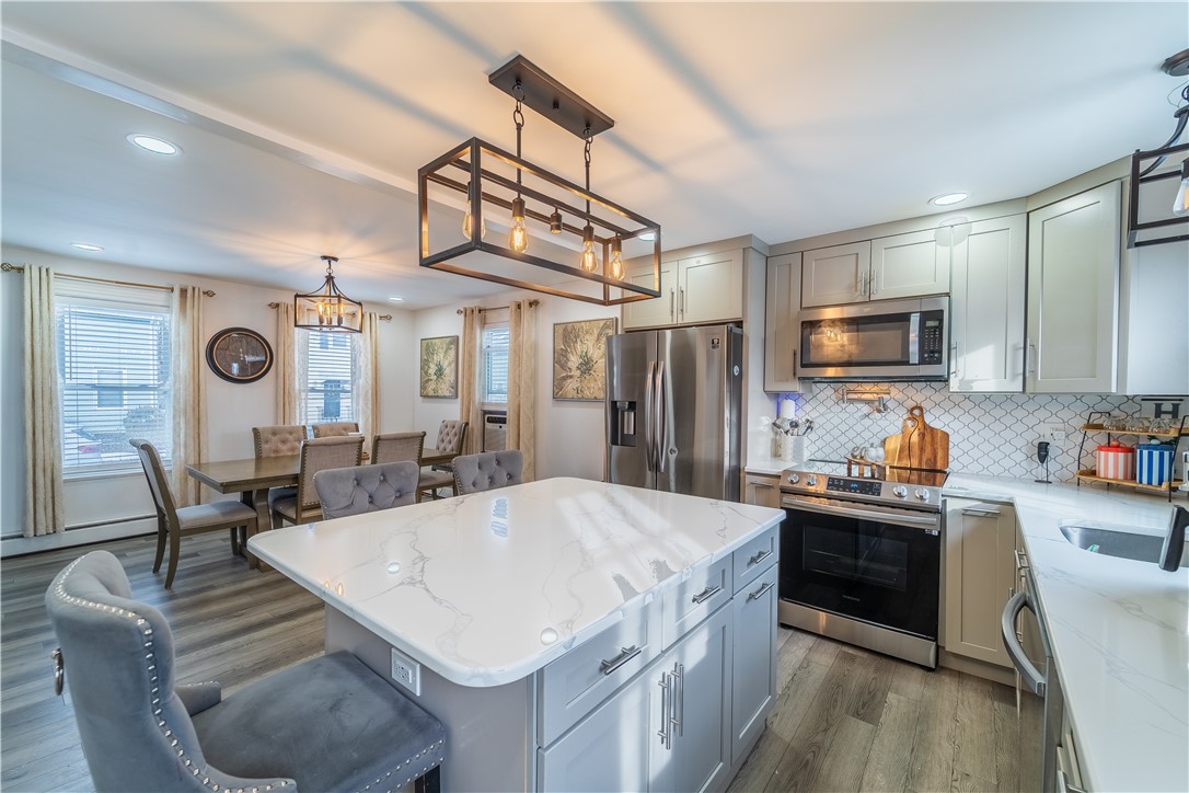 17 Beecher Street Pawtucket, RI 02860 - Photo 2 of 24