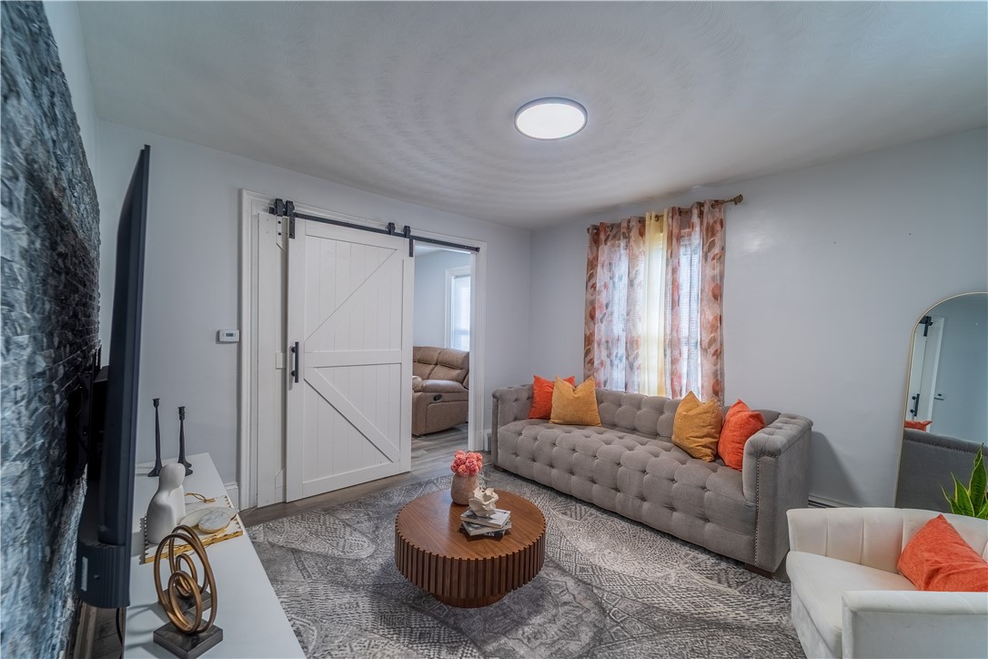 17 Beecher Street Pawtucket, RI 02860 - Photo 5 of 24