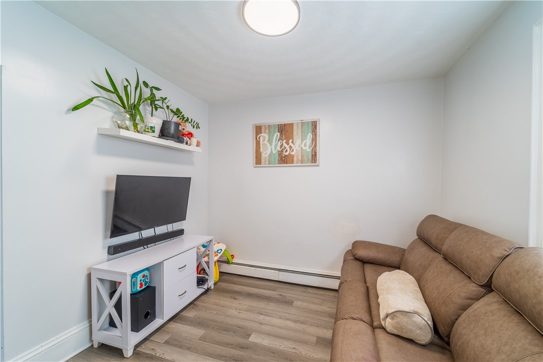 17 Beecher Street Pawtucket, RI 02860 - Photo 6 of 24