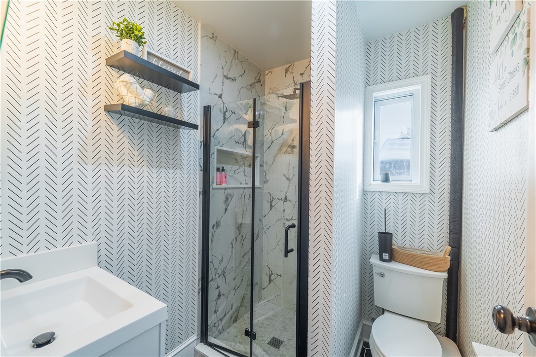 17 Beecher Street Pawtucket, RI 02860 - Photo 7 of 24