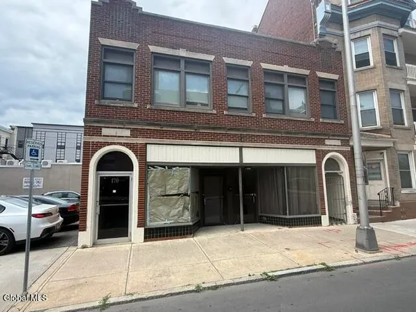 $325,000 | 170 Lafayette Street, Schenectady, NY 12305