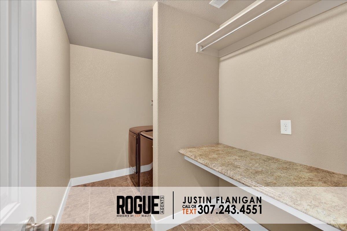 3215 Carbide Trail Casper, WY 82604 - Photo 36 of 47