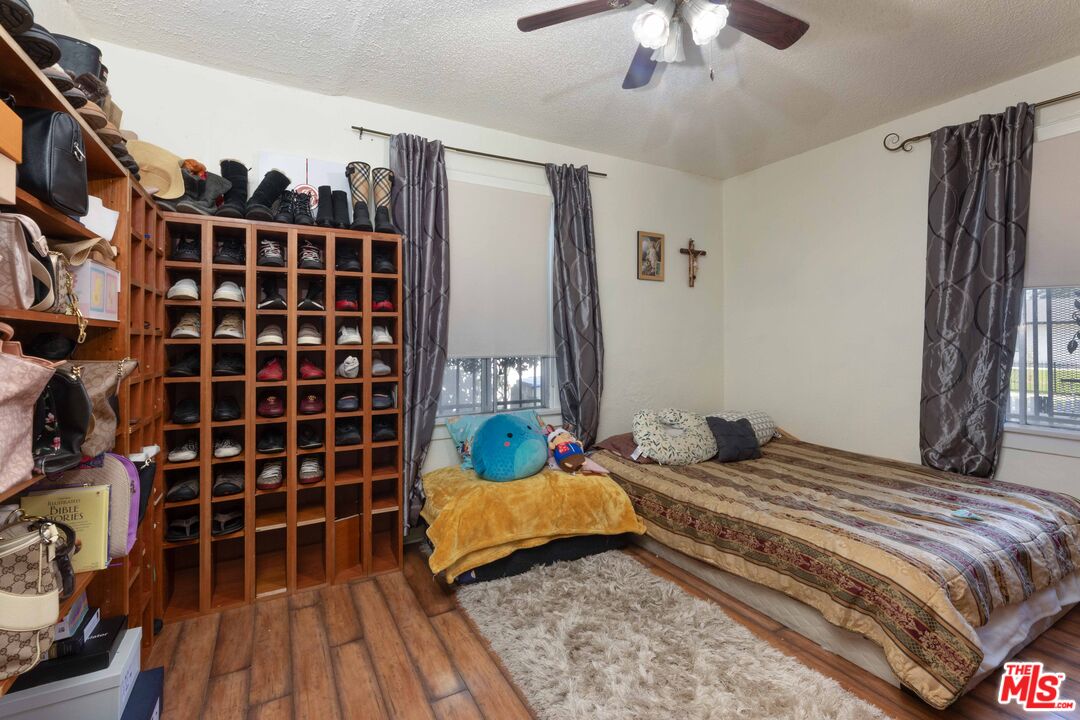 1191 Sunset Avenue Pasadena, CA 91103 - Photo 12 of 24