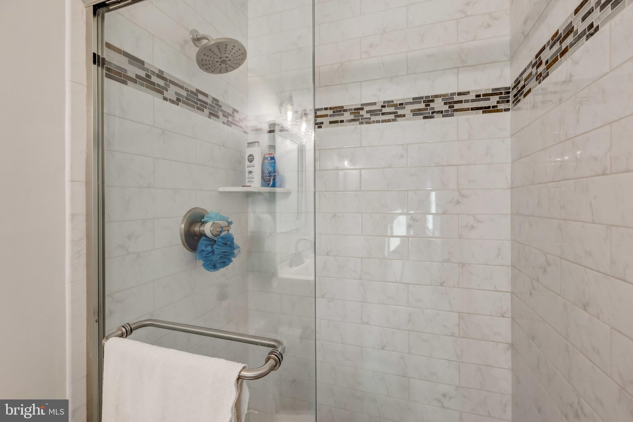 2000 Oak Lodge Road Catonsville, MD 21228 - Photo 9 of 14 Bathroom