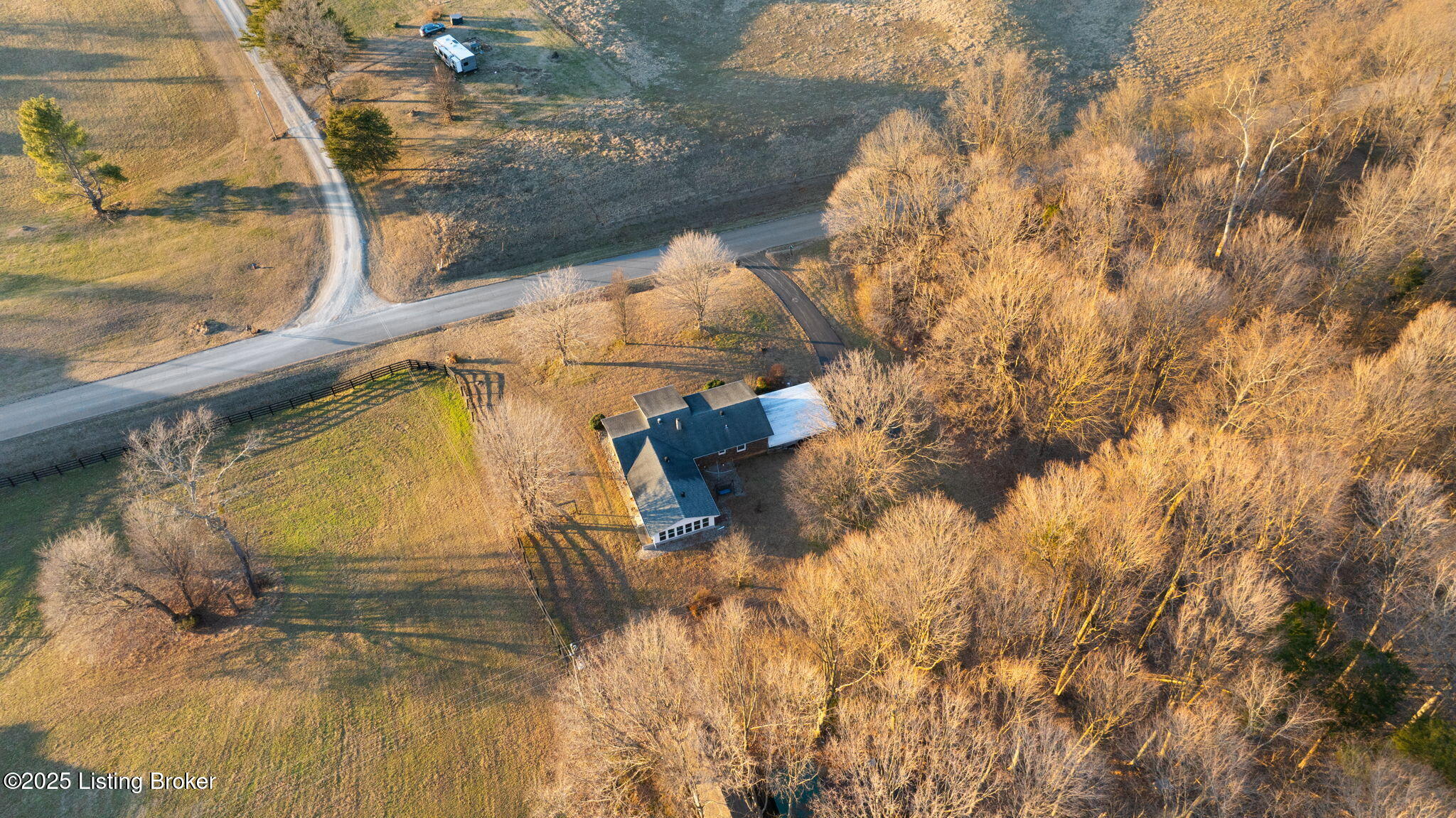 206 North Lucas Road Glasgow, KY 42141 - Photo 64 of 86 64-web-or-mls-DJI_20250127184533_0027_D