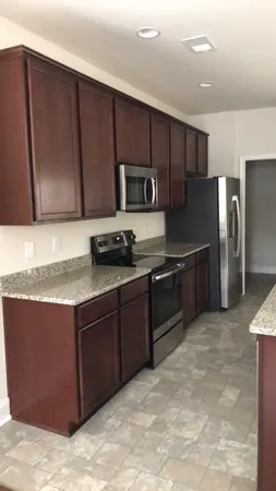 $1,875 | 209 Alston Lane, Summerville, SC 29483