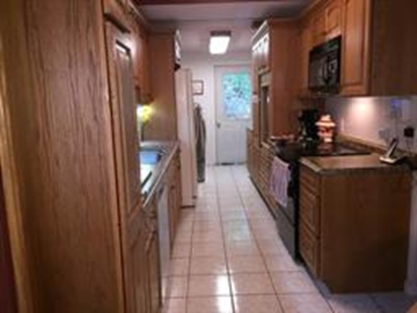 220 River Road Tewksbury, MA 01876 - Photo 2 of 3 Gallery Image 2