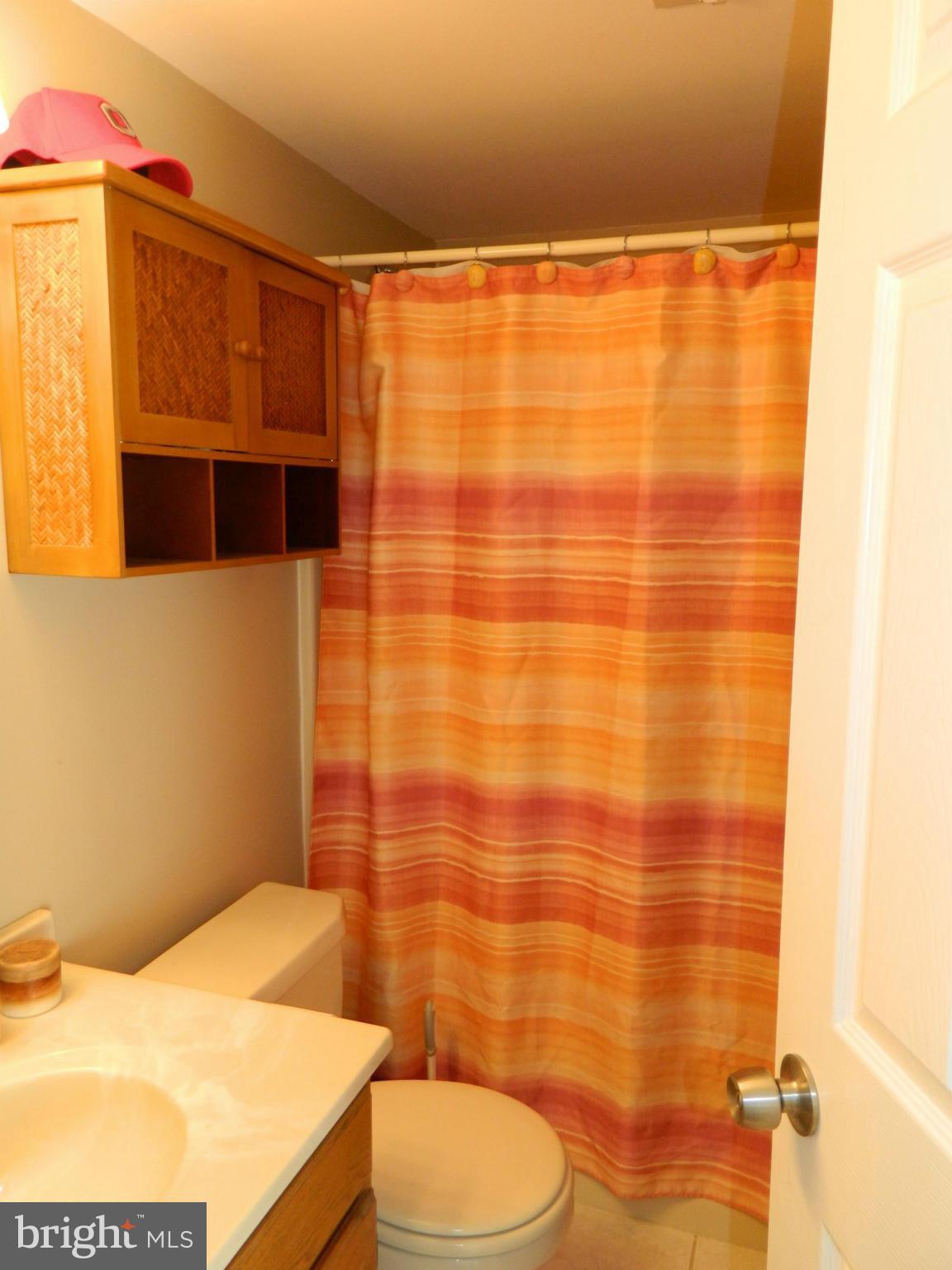 213 Lake Road Pasadena, MD 21122 - Photo 16 of 27 Bath