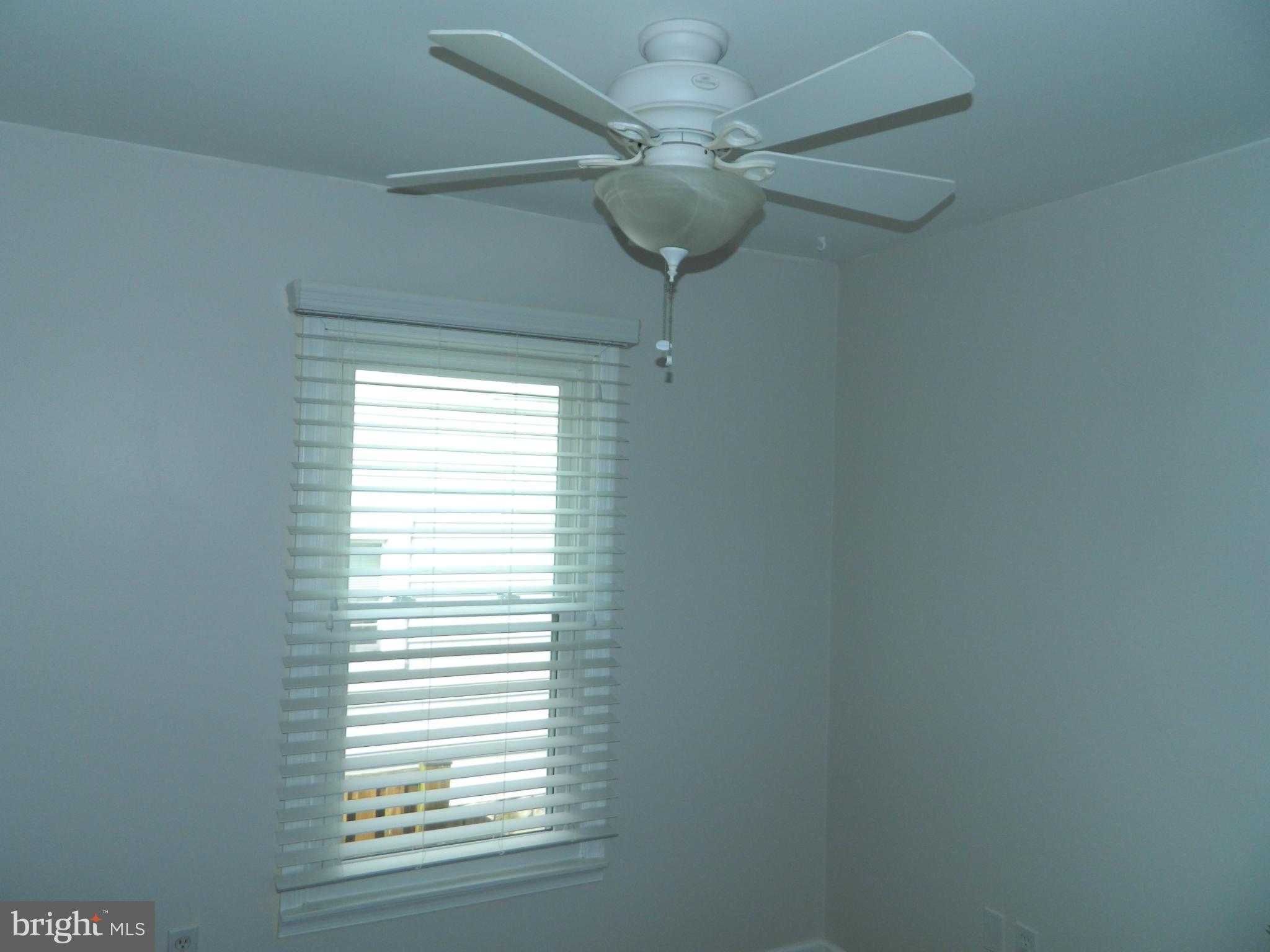 213 Lake Road Pasadena, MD 21122 - Photo 10 of 27 Bedroom