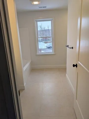 $2,950 | 778 Main Street, Unit 12, Leicester, MA 01524