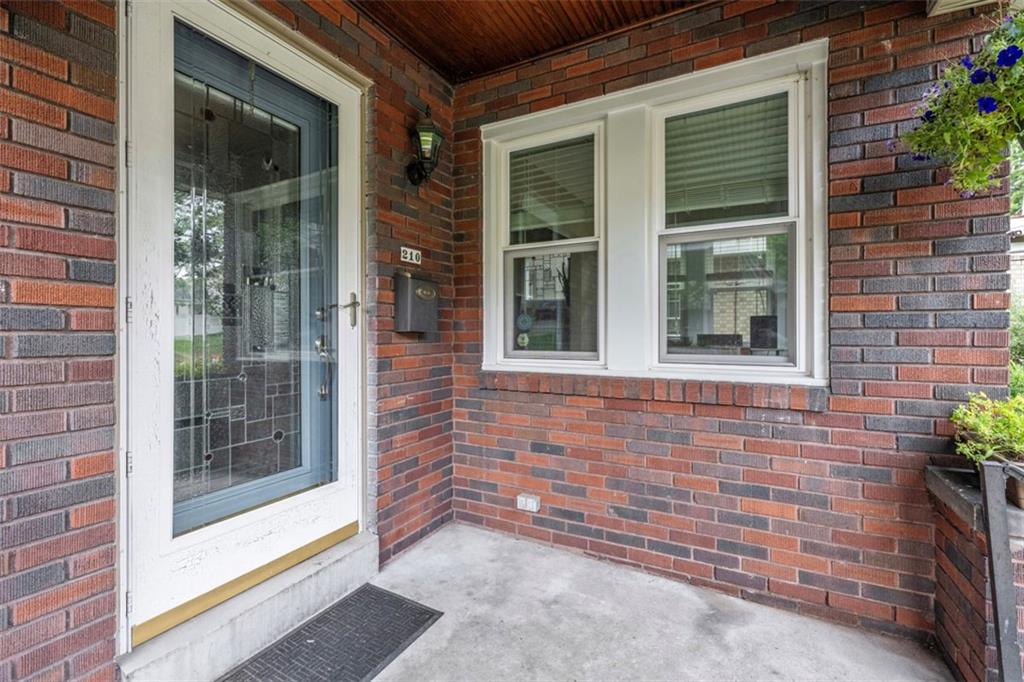 210 Ridge Avenue Ben Avon, PA 15202 - Photo 4 of 43