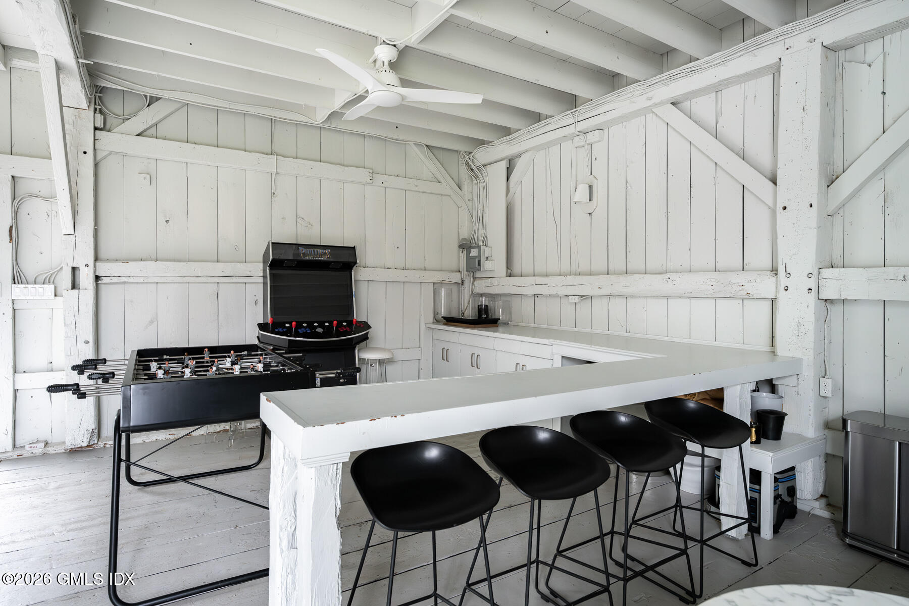 640 Round Hill Road Greenwich, CT 06831 - Photo 31 of 60 Barn
