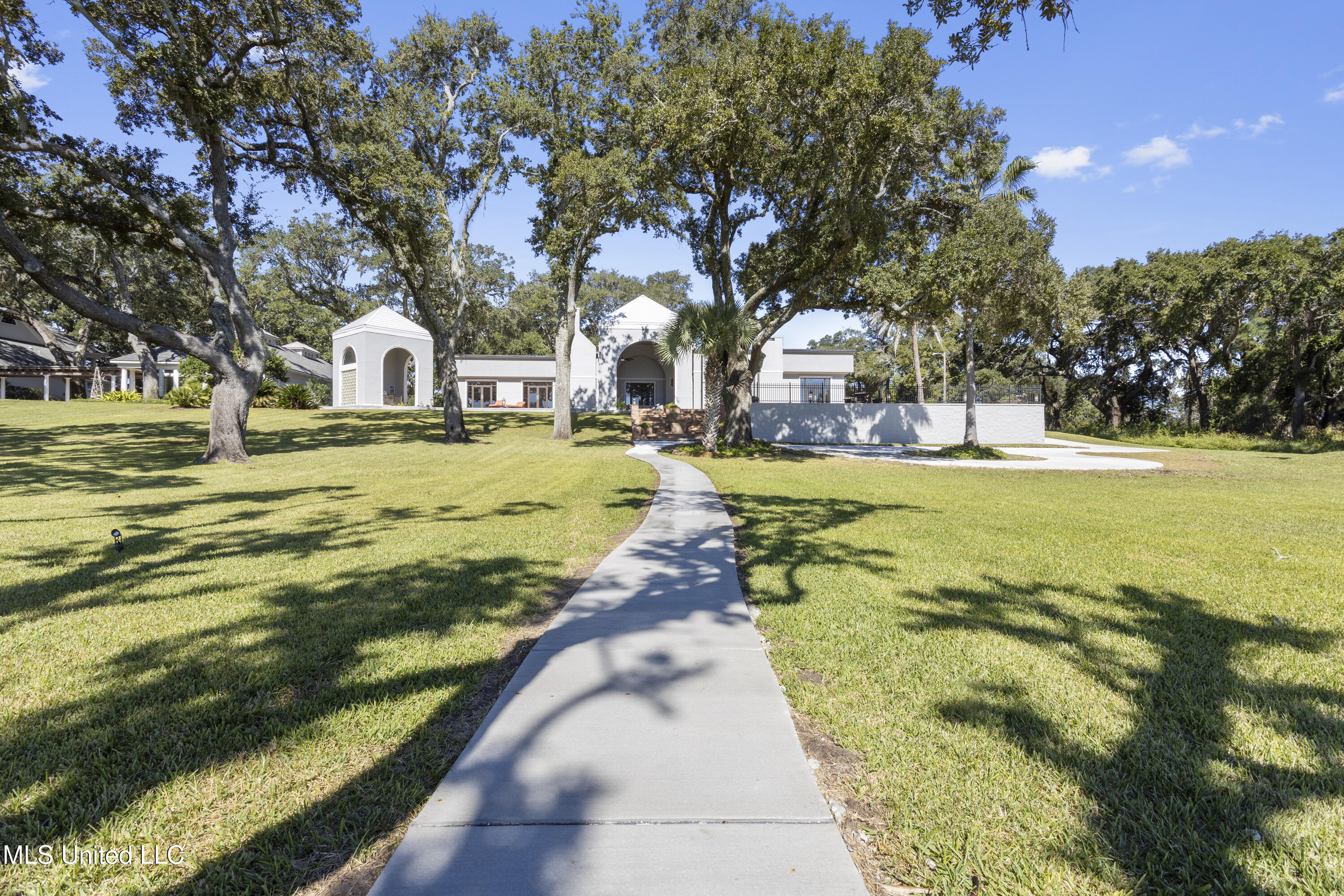 308 Italian Isle Road Gautier, MS 39553 - Photo 77 of 94 0126